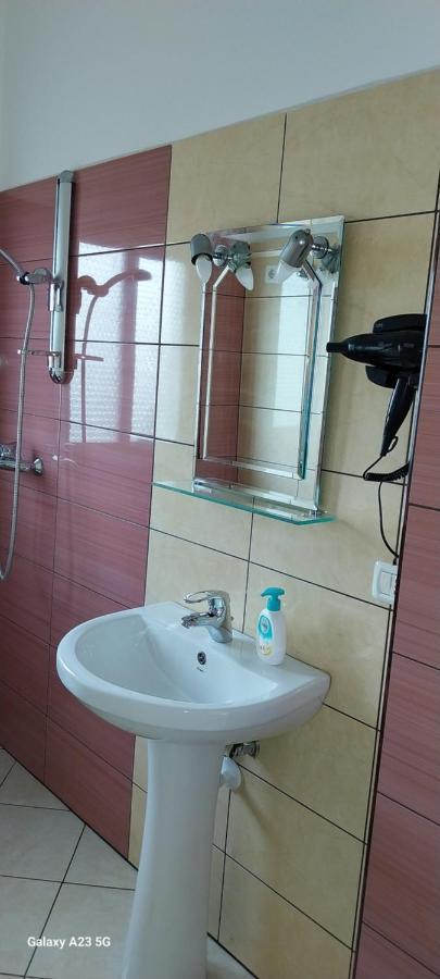 Collaku Apartment'S Vlorë Extérieur photo